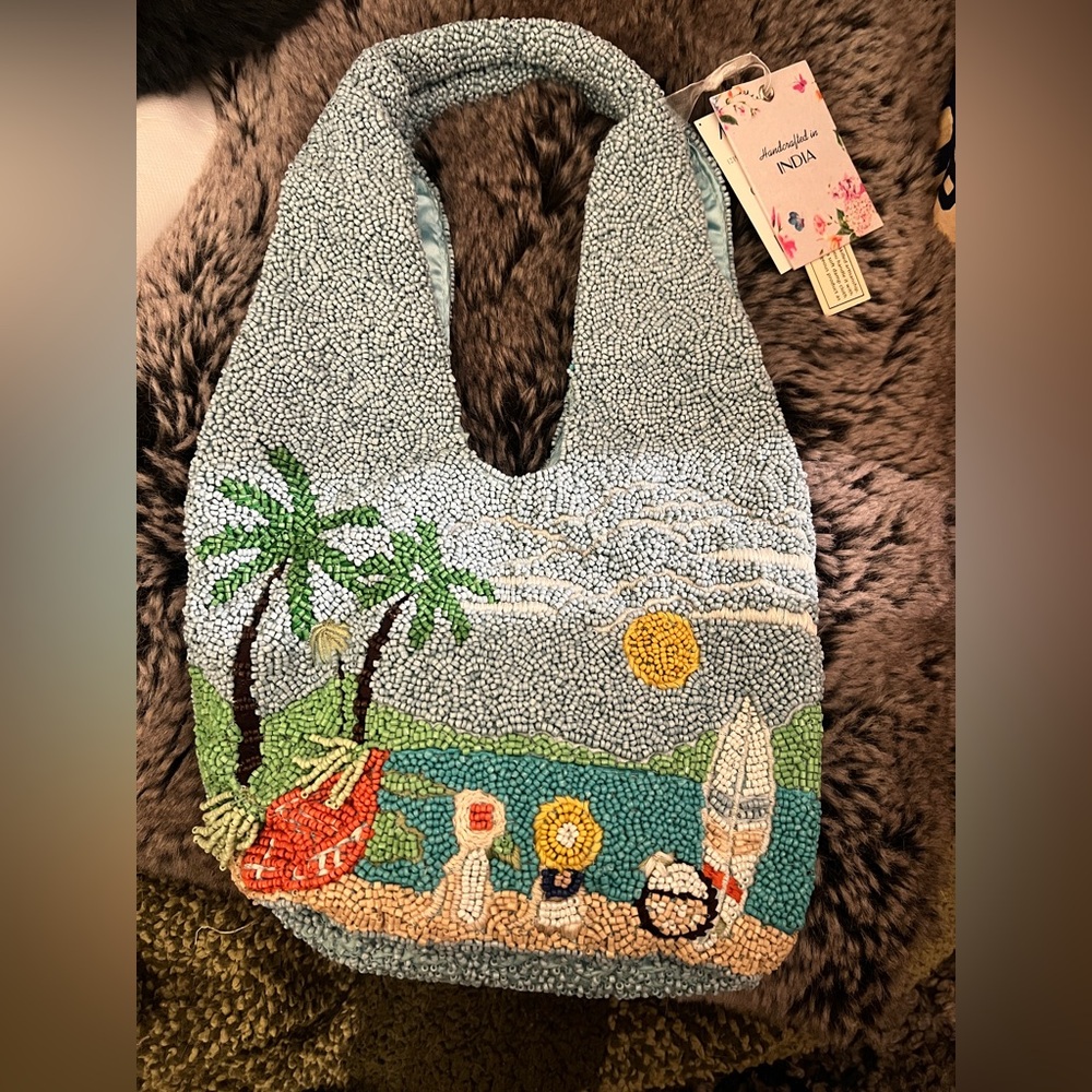 TikTok Viral Made In India Beaded Bag Beach Scene Purse Palm Tree Surf Board NWT - Picture 3 of 3
